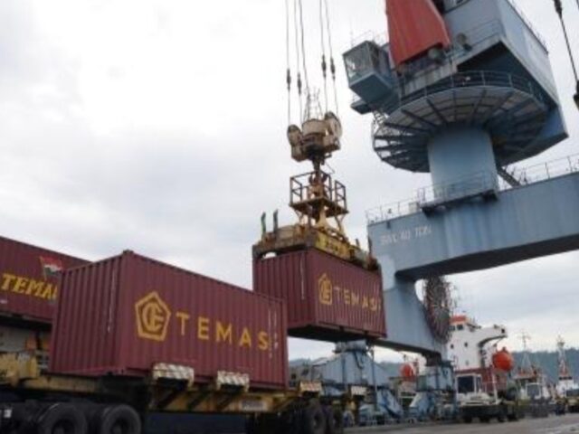 Kinerja Awal Tahun Menguat, Arus Peti Kemas Teluk Bayur Naik 5,3%