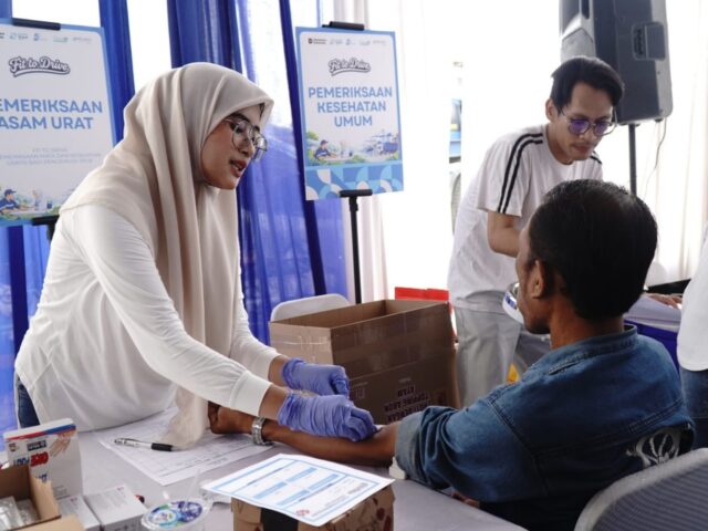 ekan Risiko Kecelakaan Logistik, IPC TPK Fasilitasi Cek Kesehatan dan Kacamata Gratis bagi 150 Sopir Truk Peti Kemas