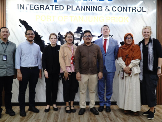 Bidik Pengurangan Emisi Maritim, IMO dan Delegasi Jepang Tinjau Fasilitas Kendali Terpusat IPC TPK